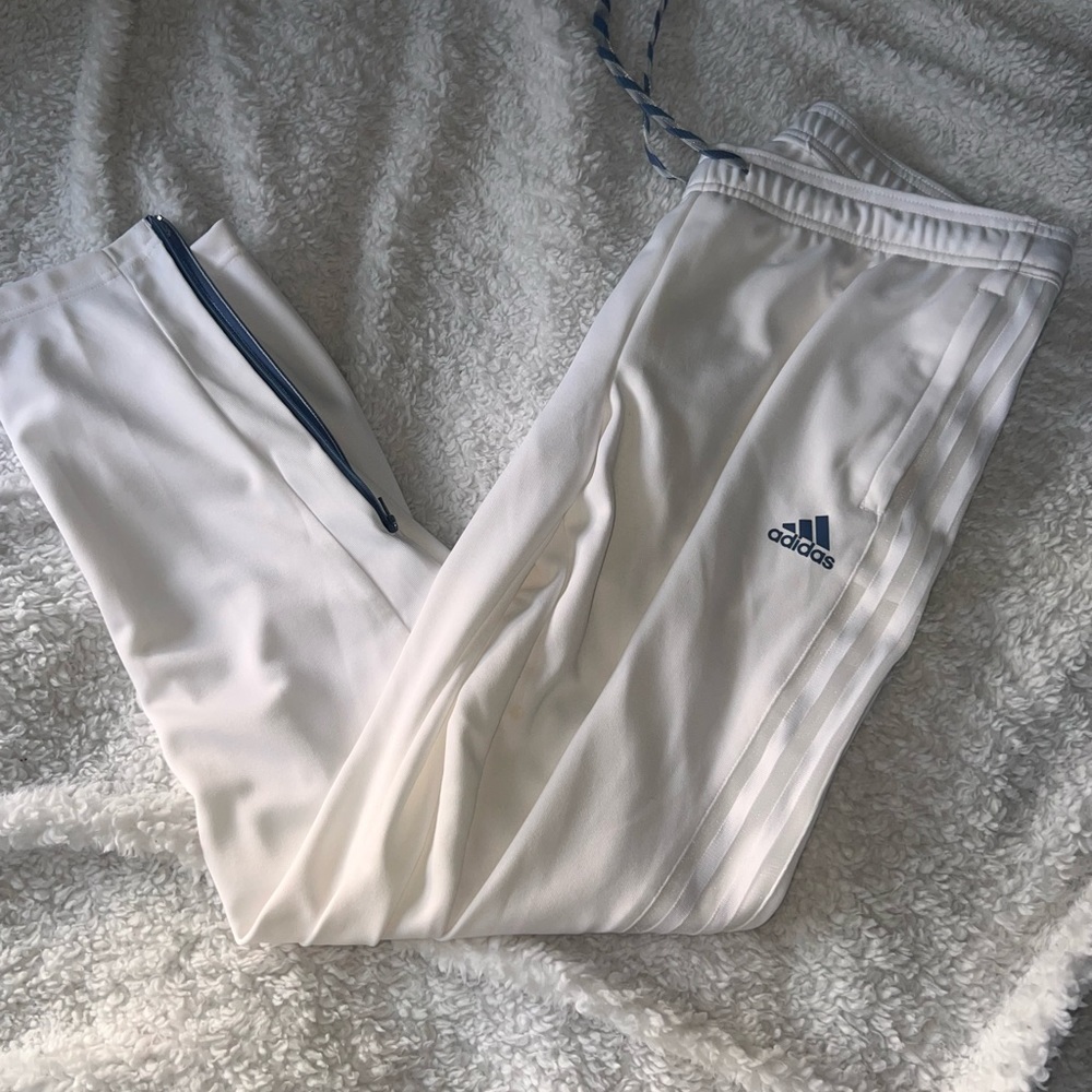 Woman’s Trio Taining Pants